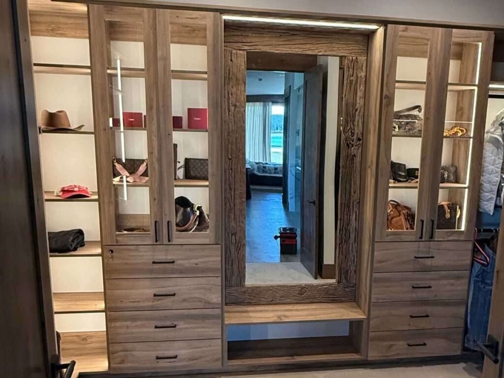 mudroom laundry storage services