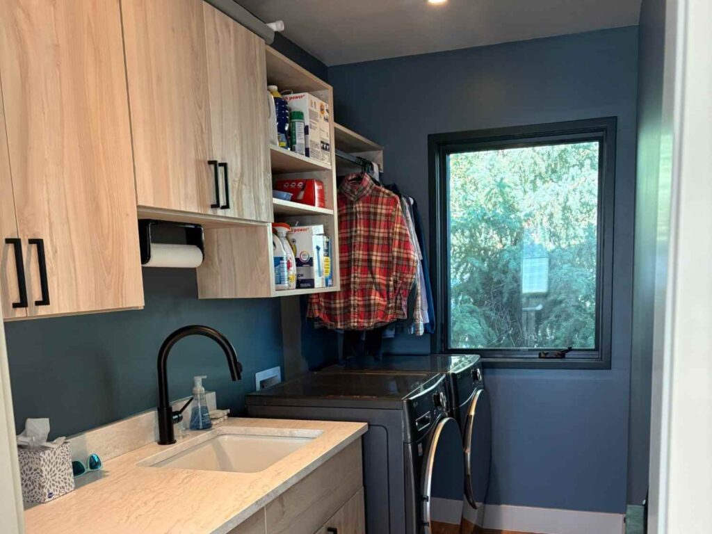 custom laundry room design