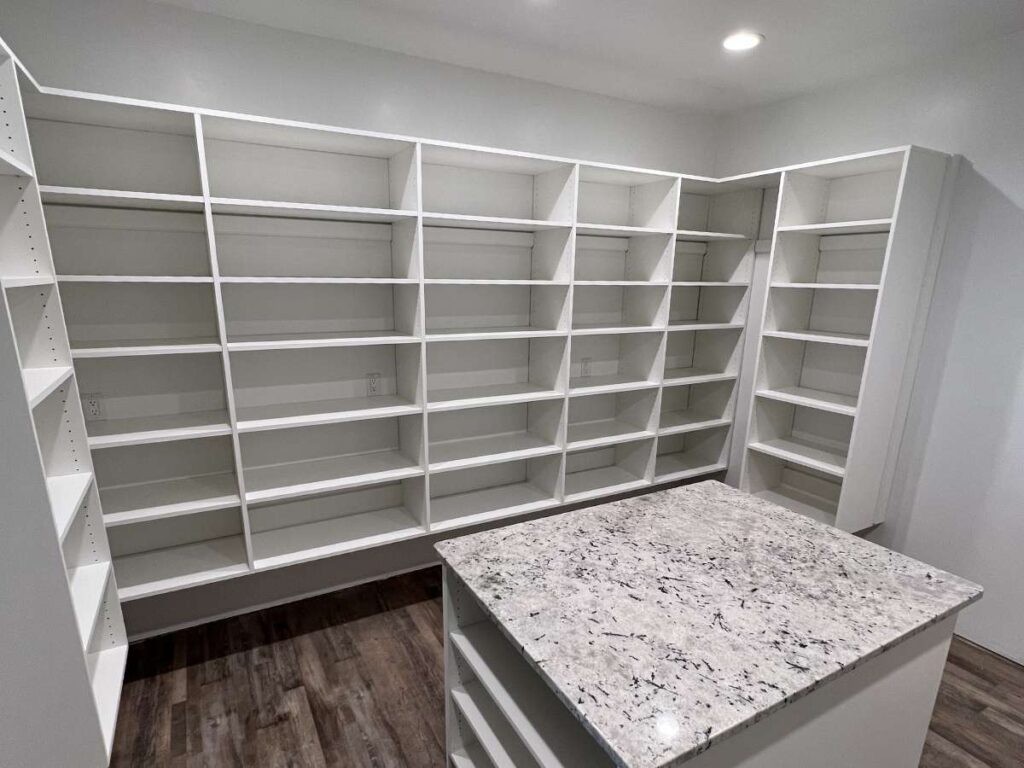 custom pantries solutions